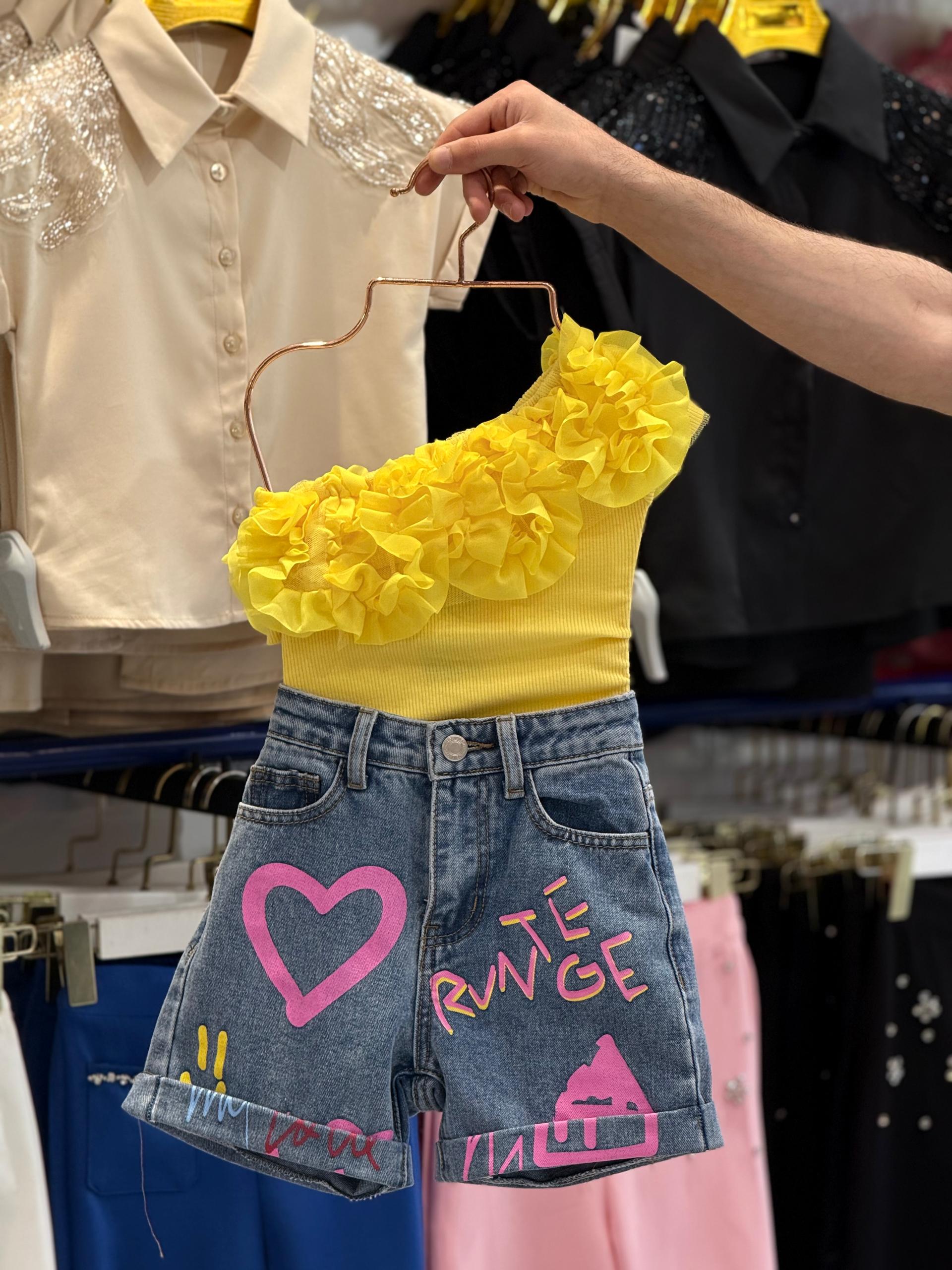 Ensemble short