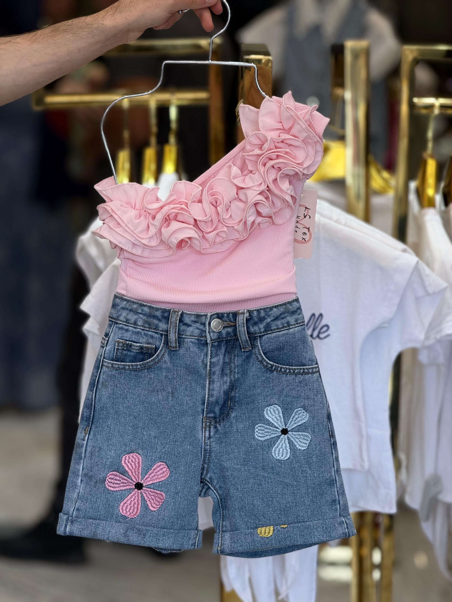 Ensemble short