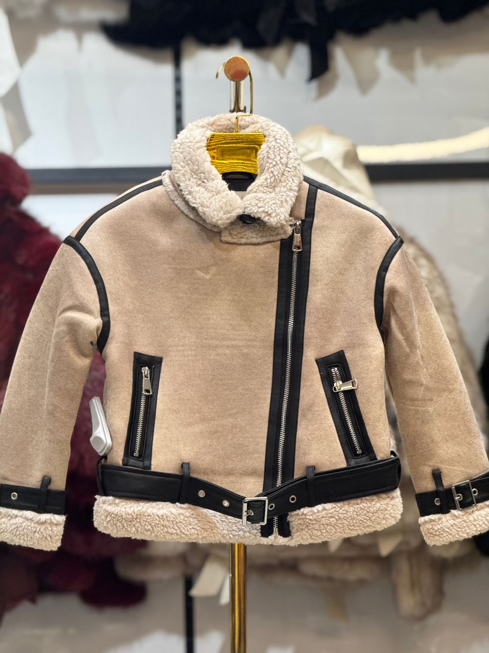 veste dain synthétique