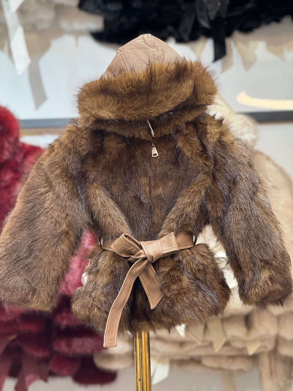 veste fourrure longe